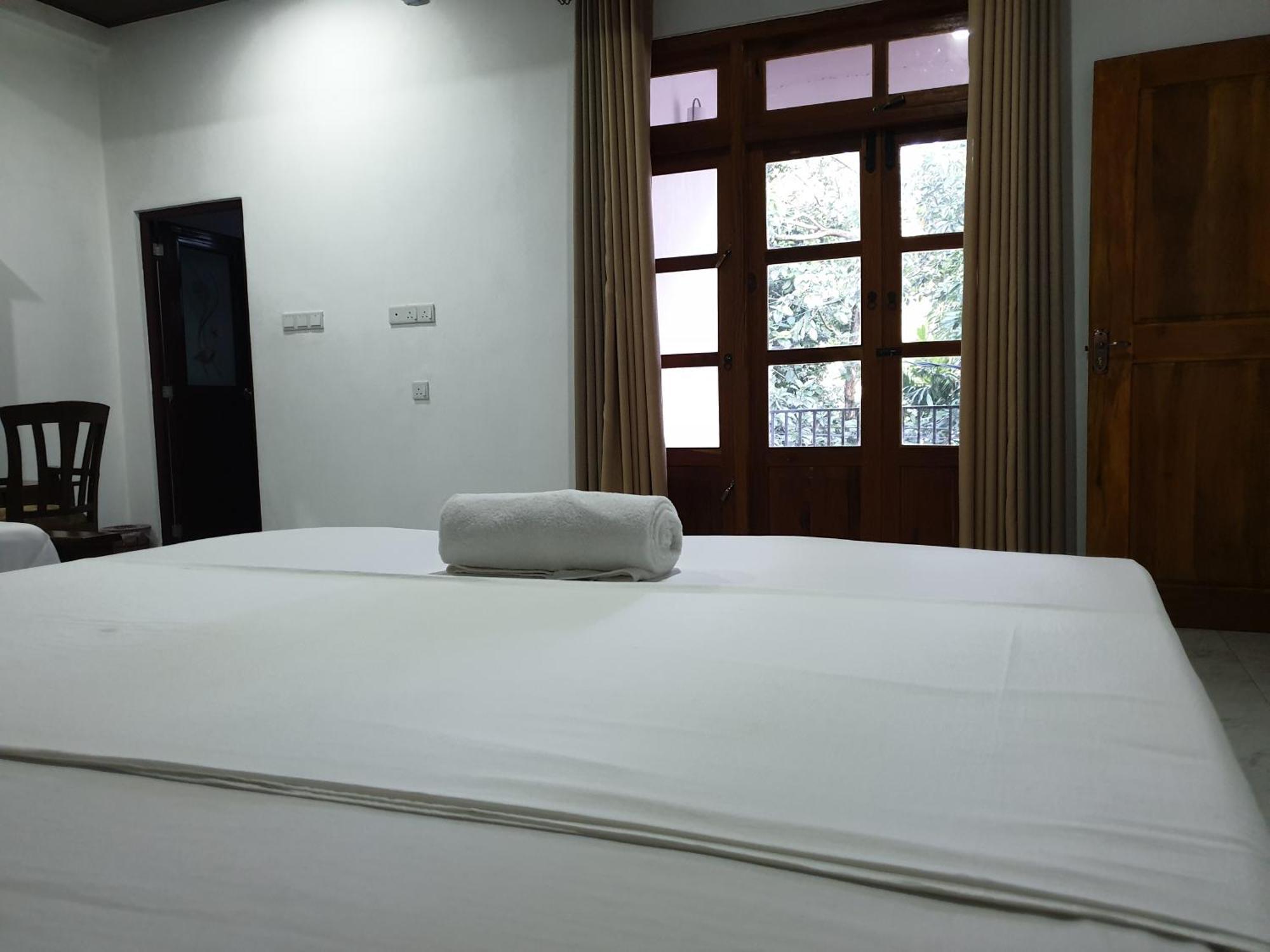 Enara Luxury Stay Katugastota エクステリア 写真