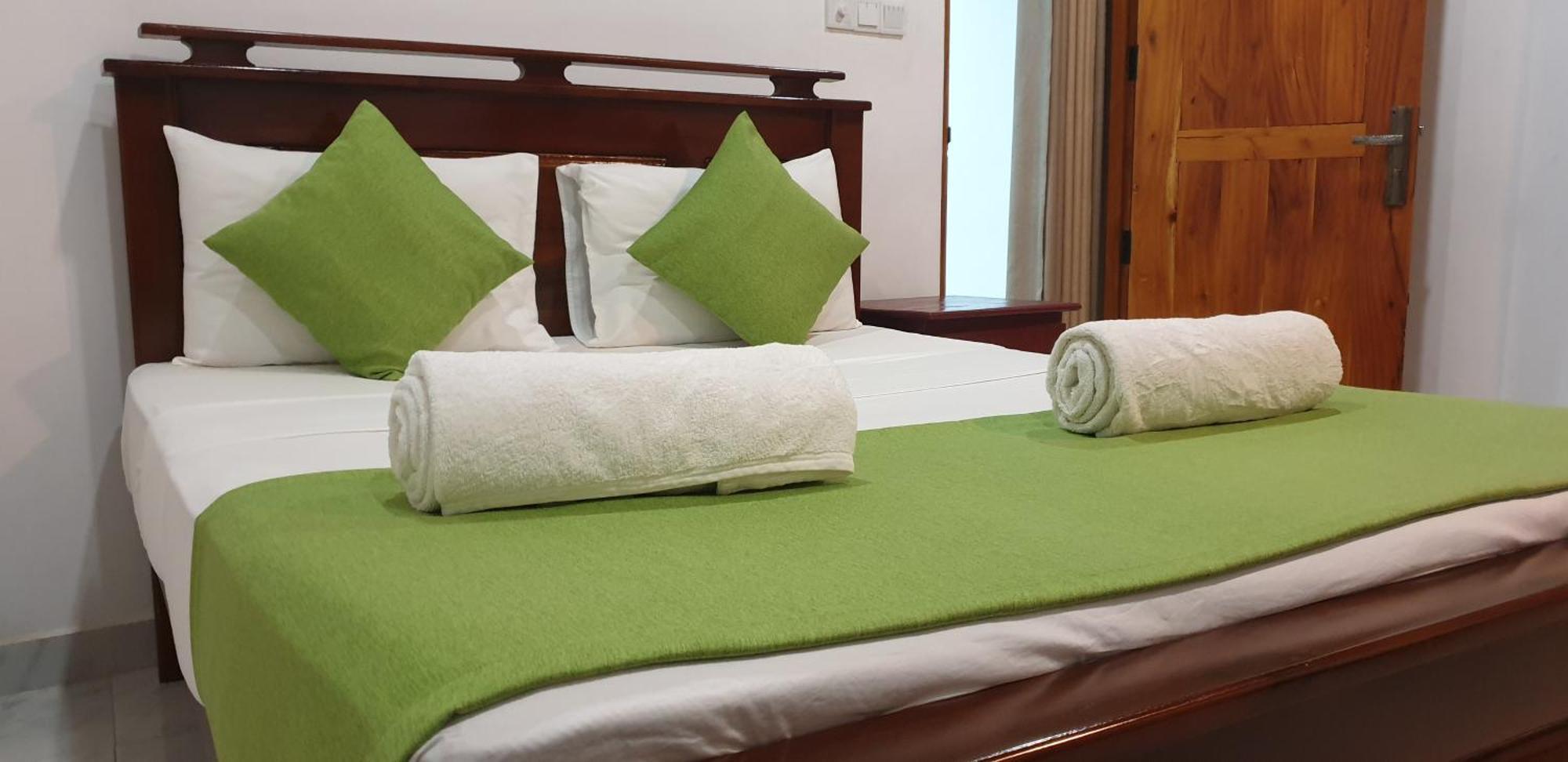 Enara Luxury Stay Katugastota エクステリア 写真