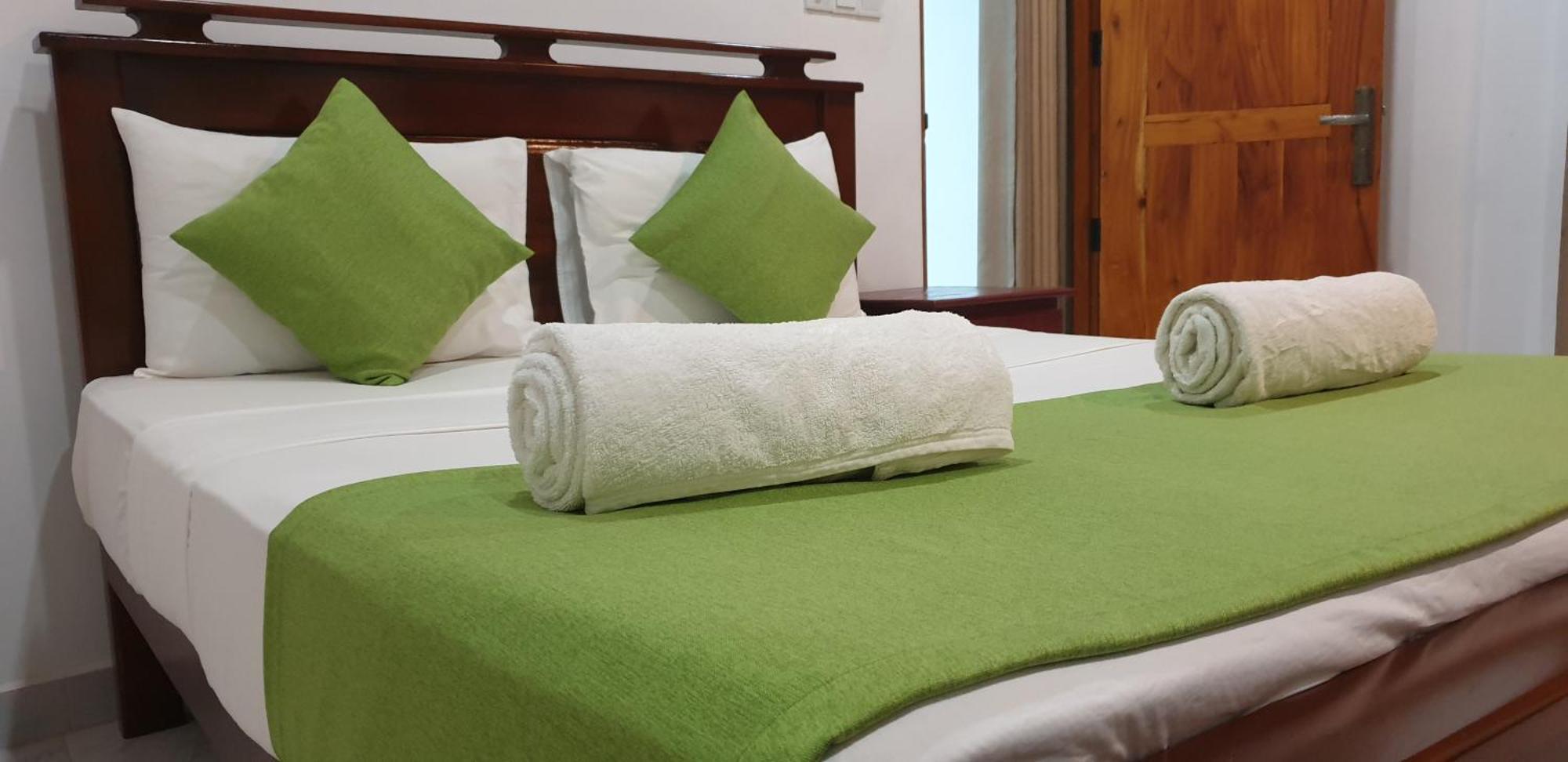 Enara Luxury Stay Katugastota エクステリア 写真